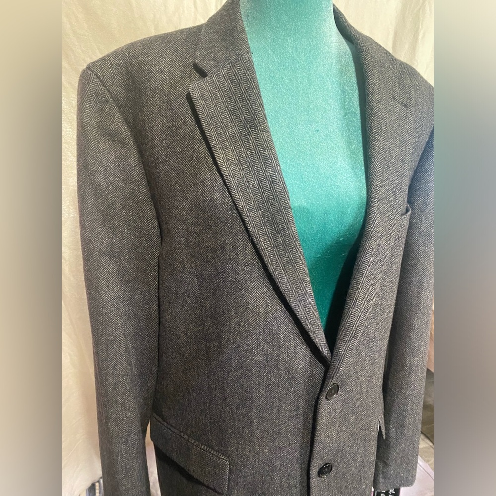Tommy Hilfiger: herringbone grey blazer - Picture 2 of 7